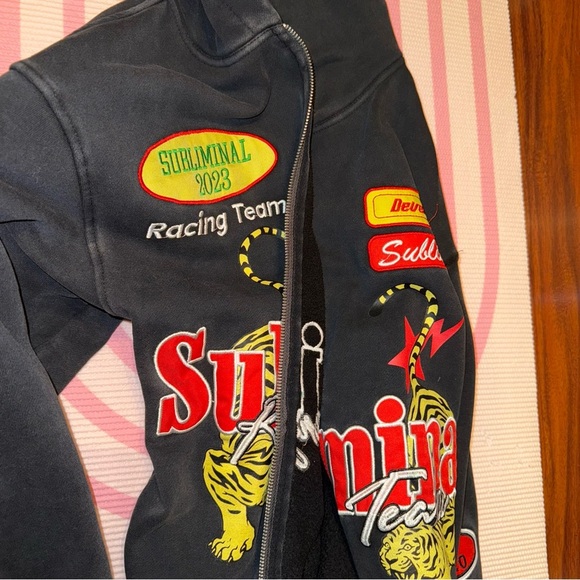 PacSun Black Oversize Graphic Sweater - Picture 8 of 11